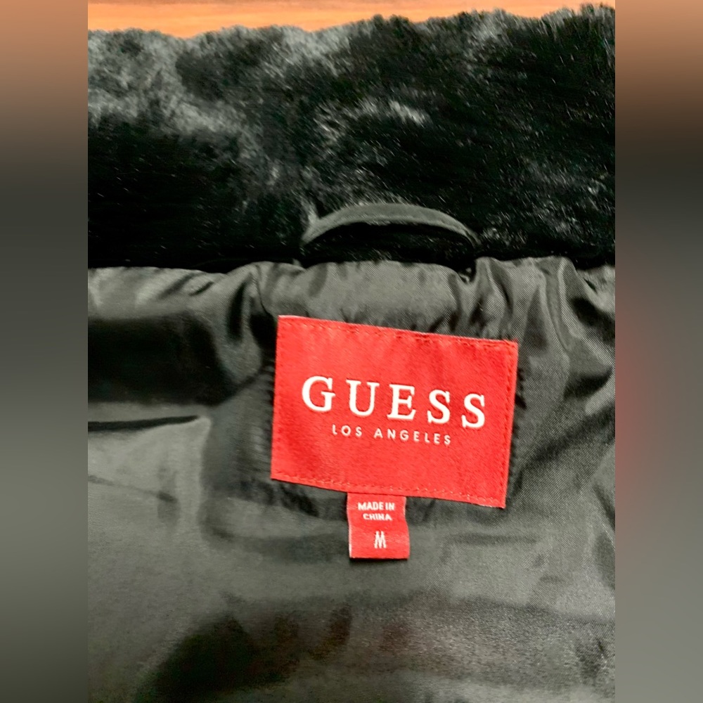 Guess Women’s Vest Dark Brown Sz M Faux Fur EUC - Picture 4 of 8